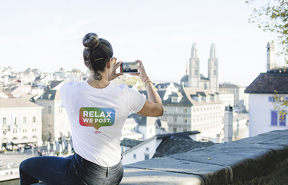 Ein Instagram-Sitter kümmert sich um den Instagram-Kanal des Hotelgastes, während dieser seinen Citytrip geniesst. (ZVG) Ein Instagram-Sitter kümmert sich um den Instagram-Kanal des Hotelgastes, während dieser seinen Citytrip geniesst. (ZVG)